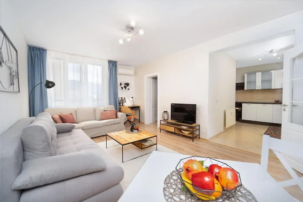 Sofia Center 1-Bedroom Flat Next To Mall Of صوفيا 0*,  بلغاريا