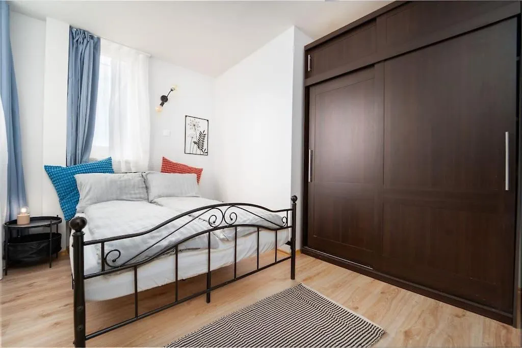 شقة Sofia Center 1-Bedroom Flat Next To Mall Of صوفيا